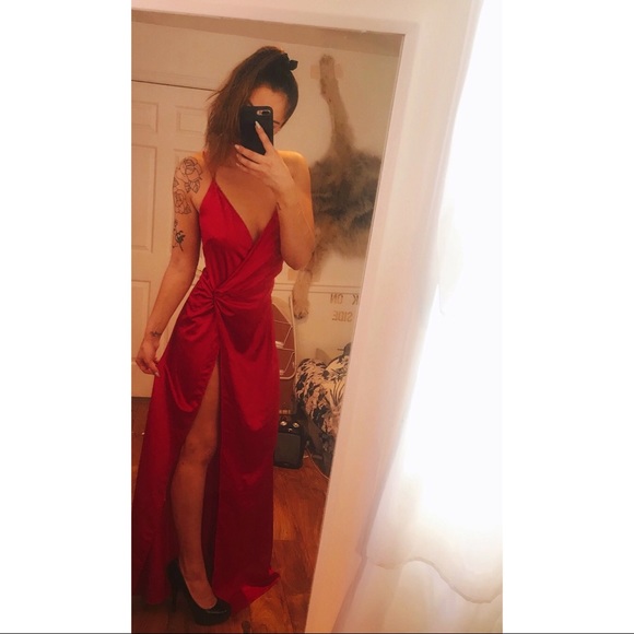 NWOT Satin Slit Scarlett Dress - Picture 5 of 5